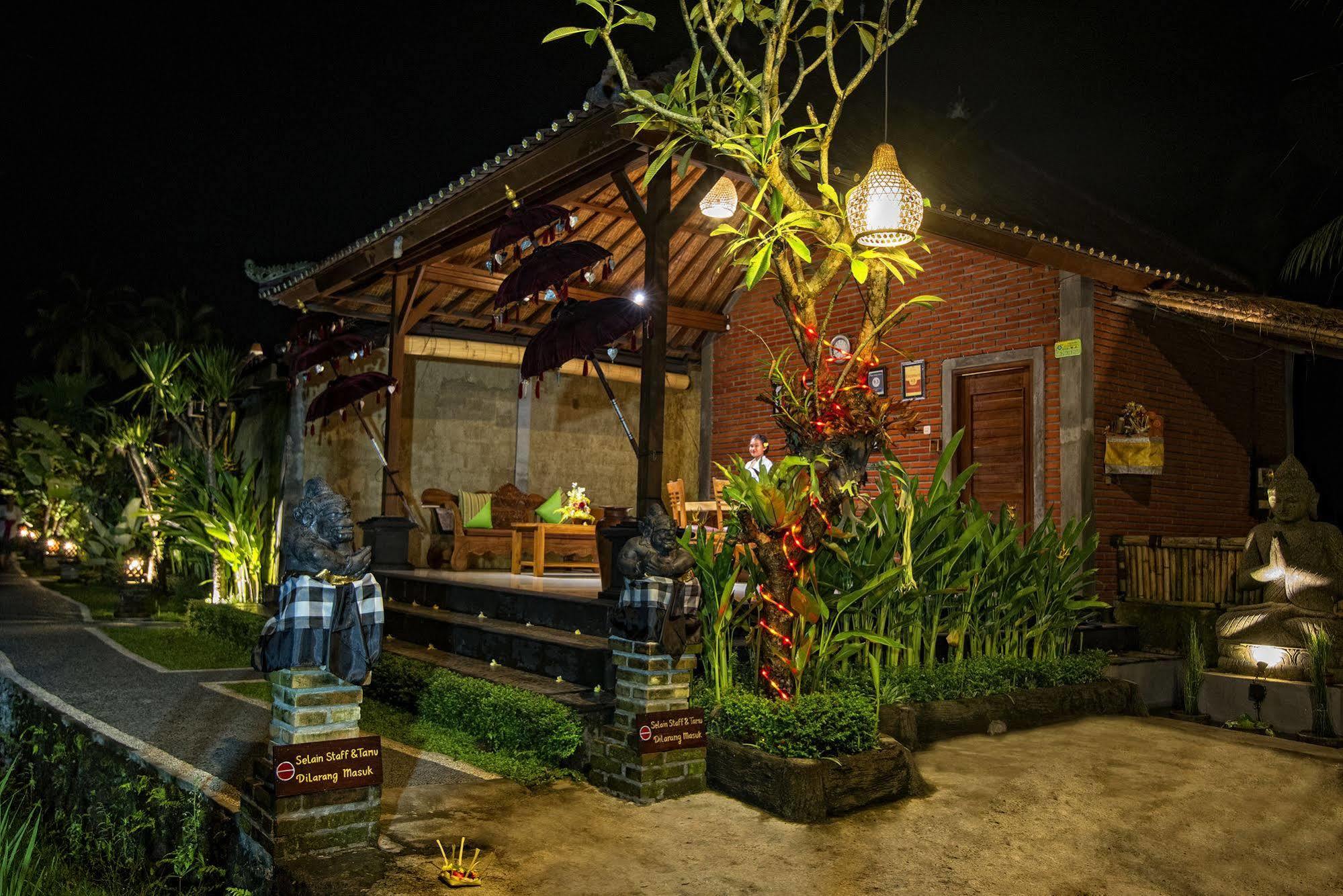 Pajar House Ubud Suite & Villas エクステリア 写真